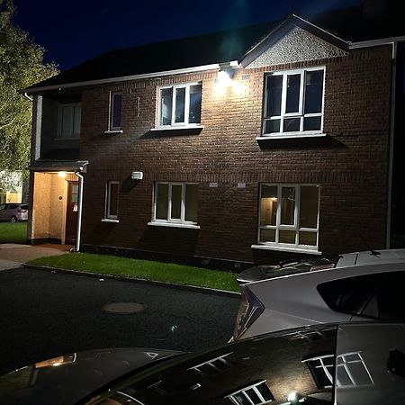 Roseville Courts Newbridge  Exteriér fotografie
